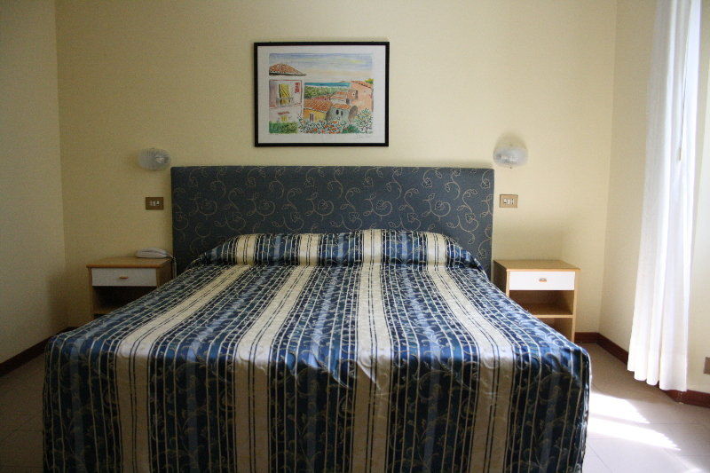Hotel Bertusi Porretta Terme Buitenkant foto
