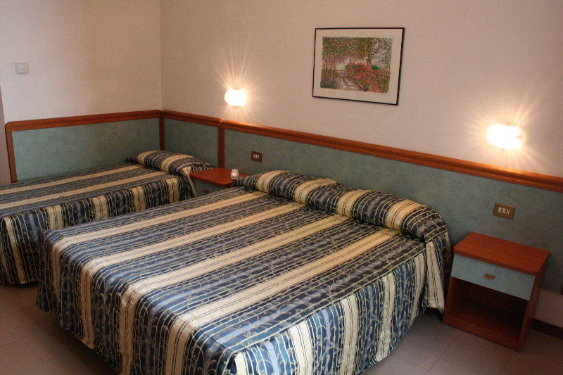 Hotel Bertusi Porretta Terme Buitenkant foto