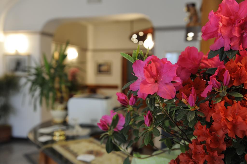 Hotel Bertusi Porretta Terme Buitenkant foto
