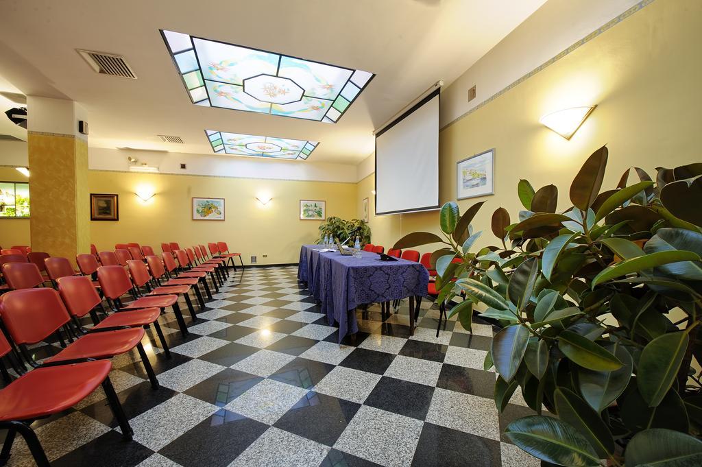Hotel Bertusi Porretta Terme Buitenkant foto